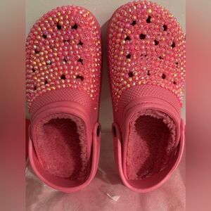 NWT: Rhinestone Sparkly clogs /